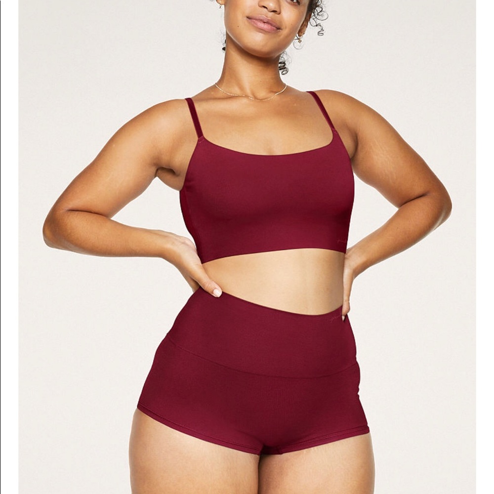 4 Pairs of PINK Seamless Shape Boyshorts!